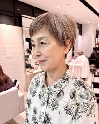 70代の義理のおかあさん。ハイライト多めで品よく